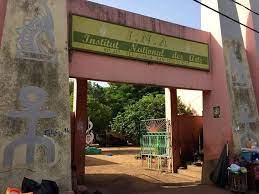 Vente de la Cour de l’INA : Le ministre Andogoly Guindo annule la vente et sauve les bâtiments de l’Institut National des Arts